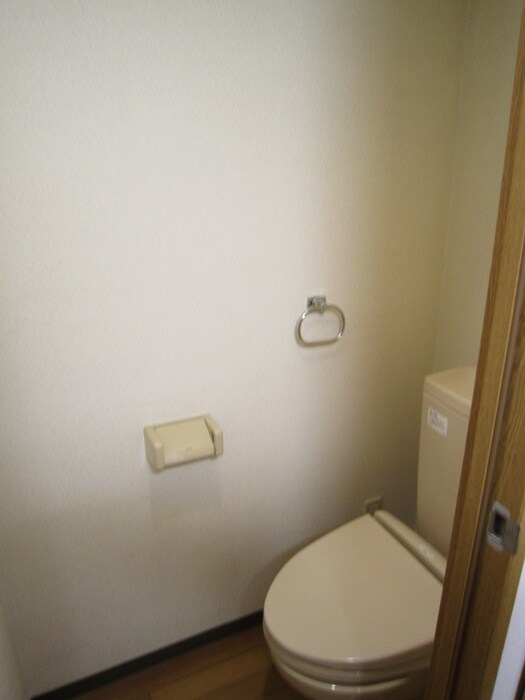 物件内観写真12　(トイレ)