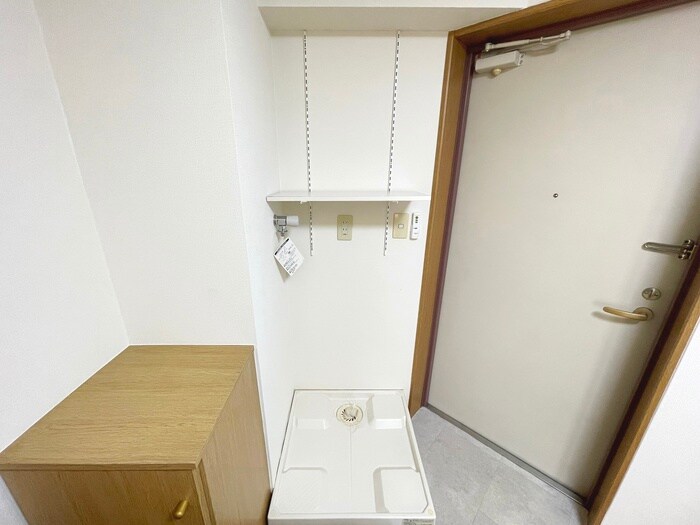 物件内観写真14　(洗濯機置場)