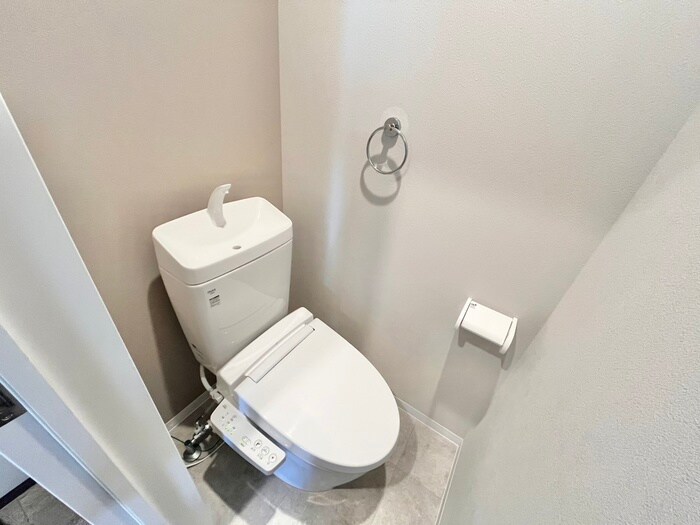 物件内観写真11　(トイレ)