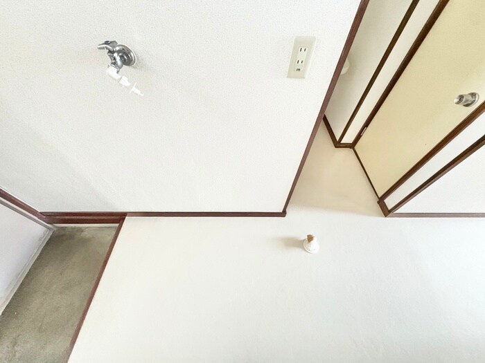 物件内観写真11　(洗濯機置場)