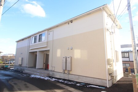 ライジングスターB棟外観写真