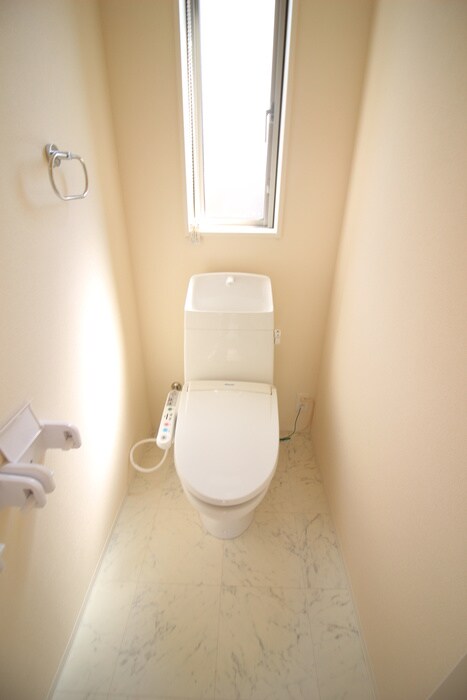 物件内観写真9　(トイレ)