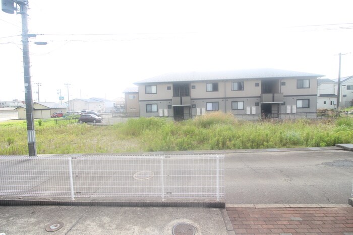 物件内観写真15　(室内からの展望)