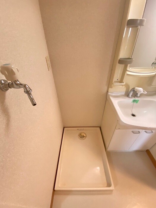 物件内観写真20　(洗濯機置場)