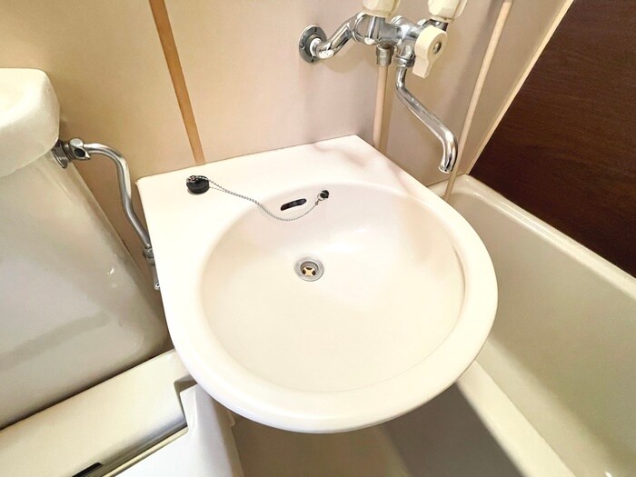 物件内観写真13　(洗面)