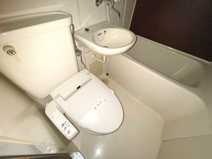 物件内観写真16　(トイレ)