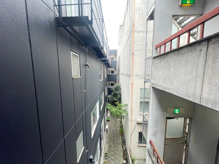 物件内観写真22　(室内からの展望)