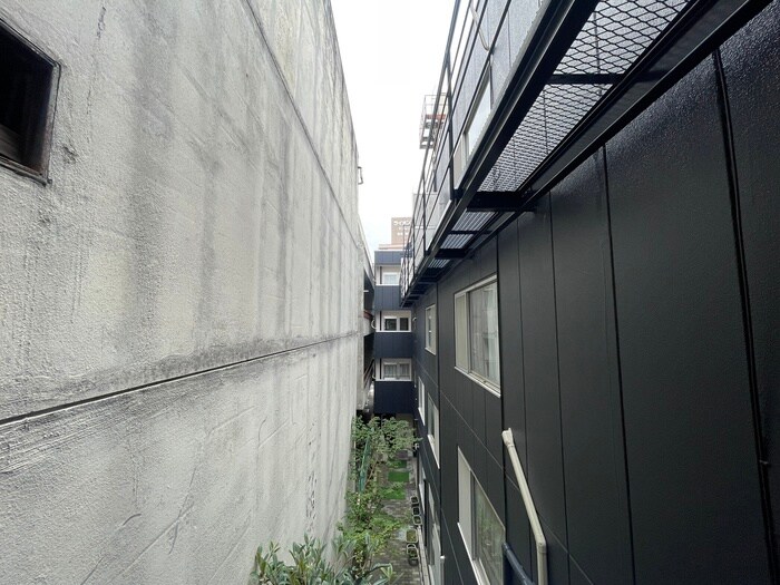 物件内観写真22　(室内からの展望)