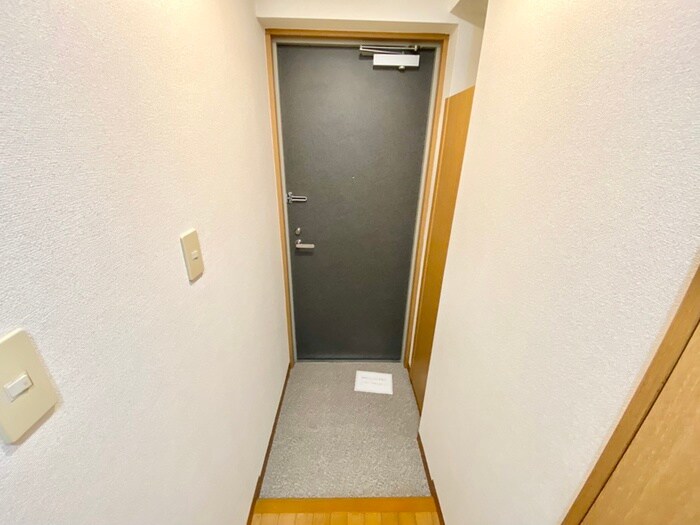 物件内観写真15　(玄関)
