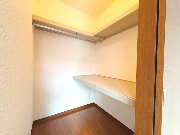 物件内観写真11　(収納)