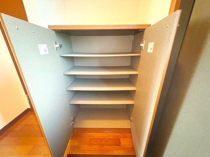 物件内観写真19　(靴箱)