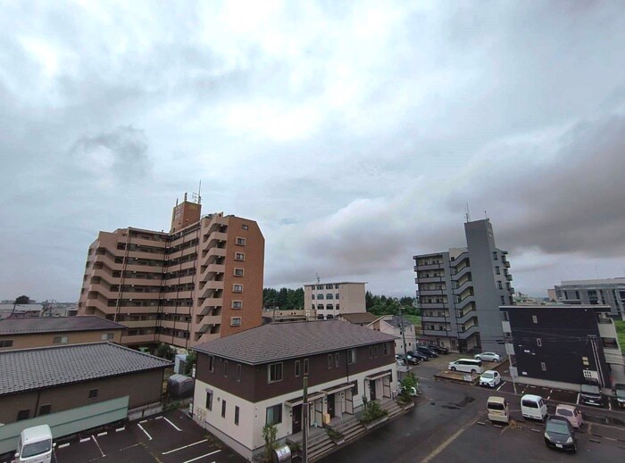 物件内観写真18　(室内からの展望)