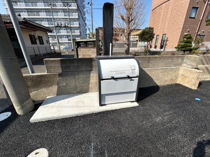 物件外観写真6　(建物設備)