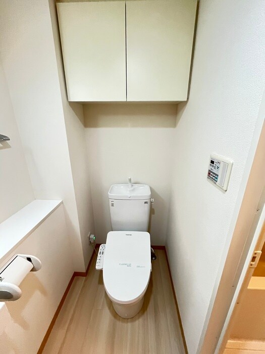 物件内観写真14　(トイレ)