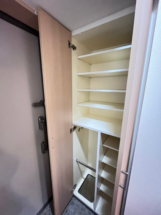 物件内観写真17　(靴箱)