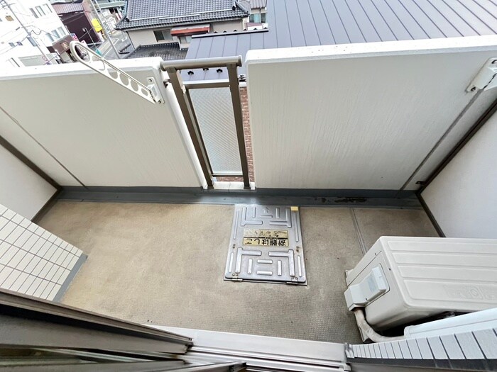 物件内観写真18　(ベランダ・バルコニー)
