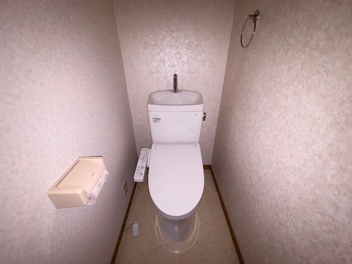 物件内観写真13　(トイレ)