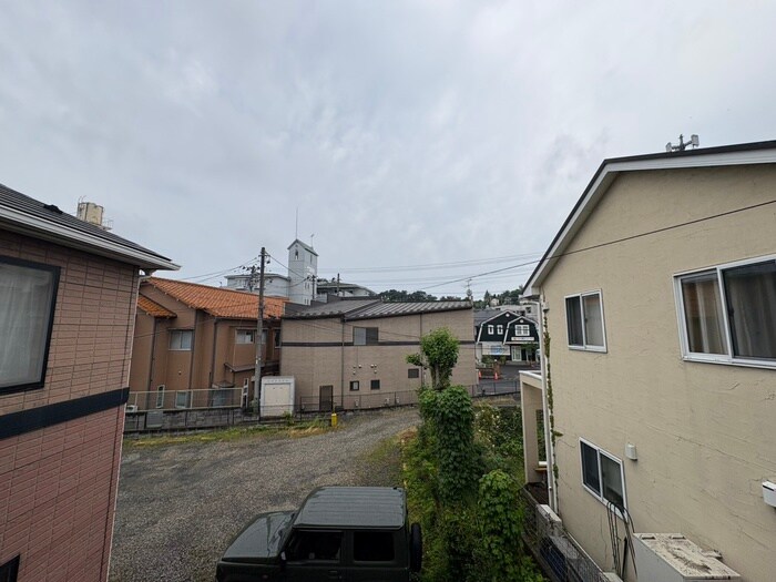 物件内観写真22　(室内からの展望)