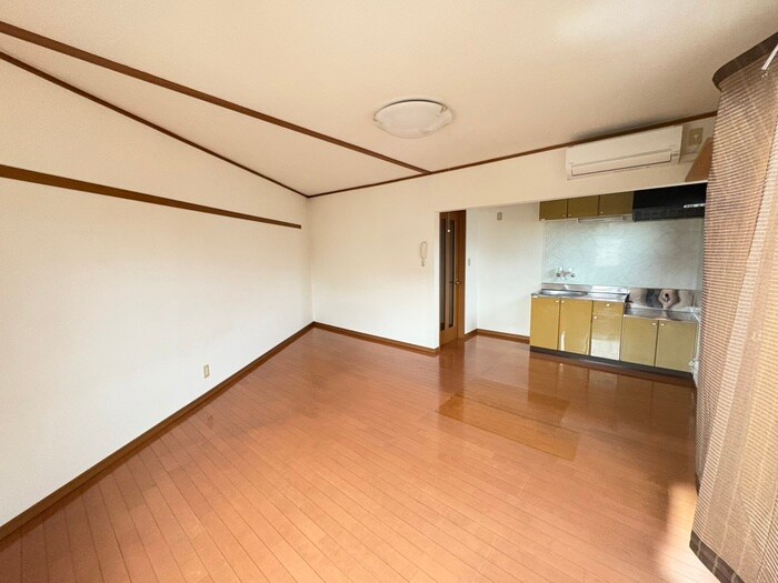 物件内観写真7　(居室)