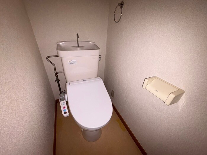 物件内観写真14　(トイレ)