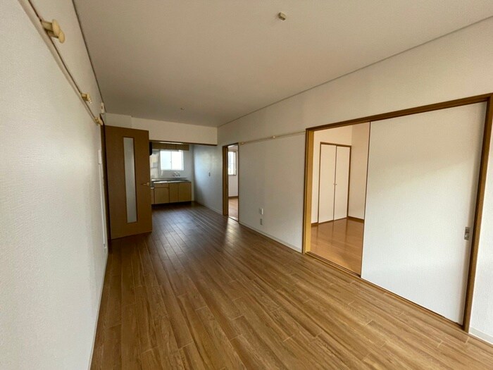 物件内観写真7　(居室)