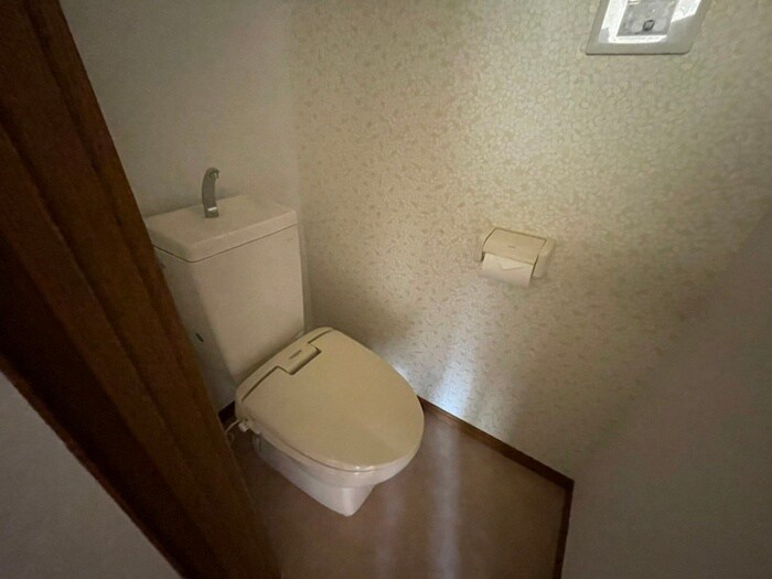 物件内観写真16　(トイレ)