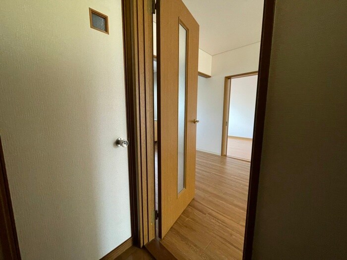 物件内観写真21　(廊下)
