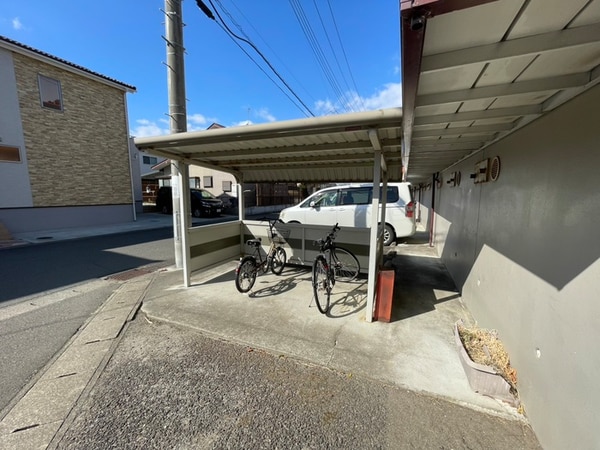 駐輪場