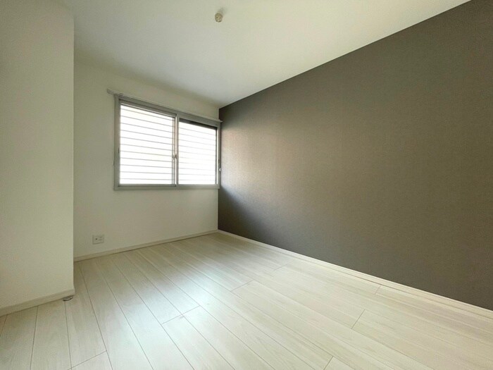 物件内観写真11　(居室)
