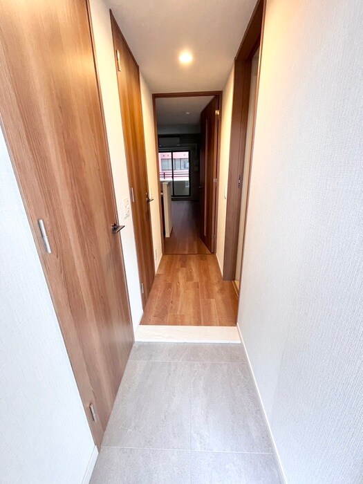 物件内観写真17　(玄関)