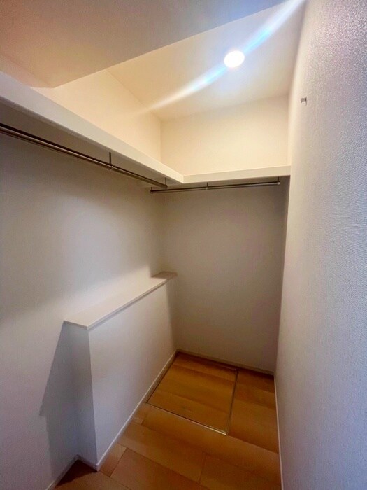物件内観写真15　(収納)