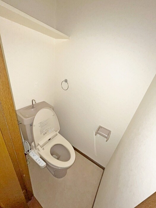 物件内観写真11　(トイレ)