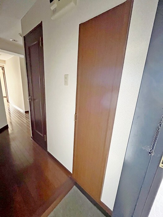 物件内観写真15　(靴箱)