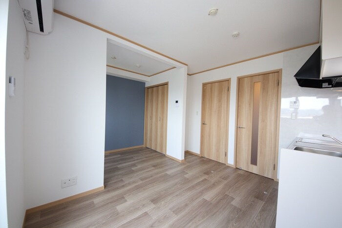 物件内観写真9　(居室)