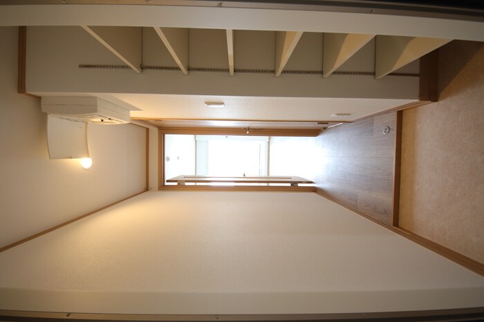 物件内観写真18　(玄関)