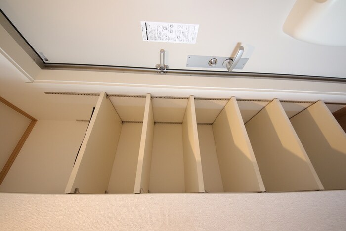 物件内観写真19　(靴箱)