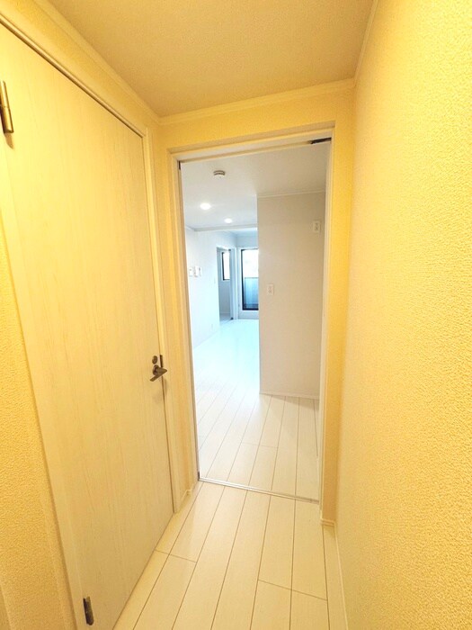 物件内観写真18　(廊下)