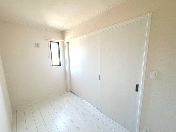 物件内観写真19　(居室)