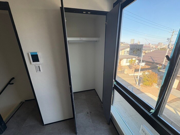 物件内観写真7　(収納)