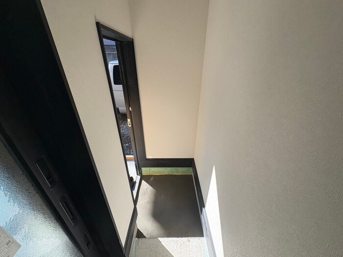 物件内観写真20　(玄関)