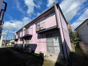 ハイネスB棟外観写真