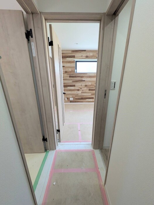 物件内観写真19　(廊下)