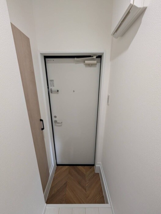 物件内観写真21　(玄関)