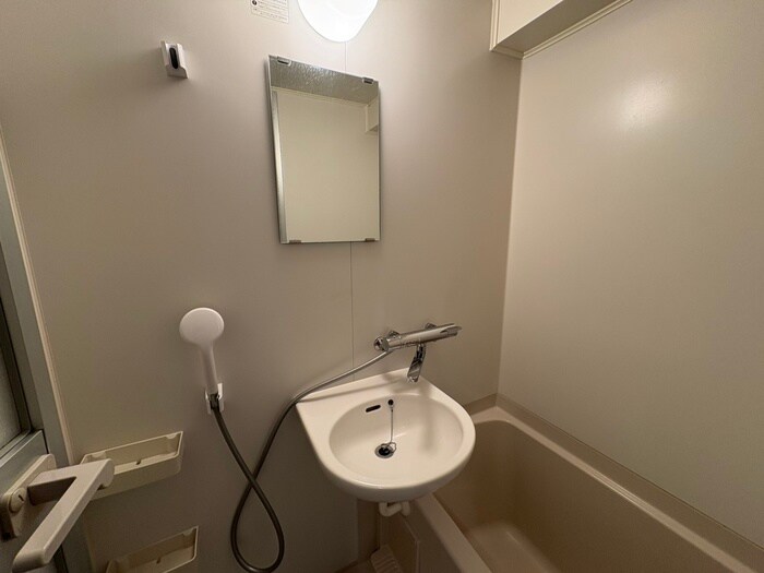 物件内観写真12　(洗面)