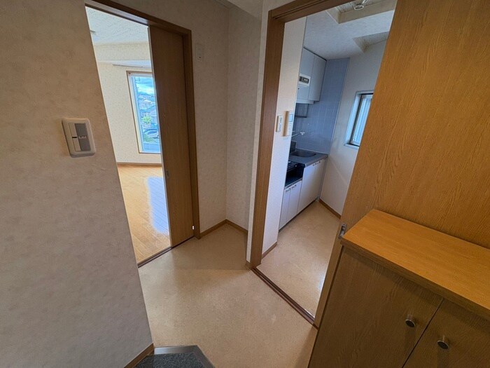 物件内観写真19　(廊下)