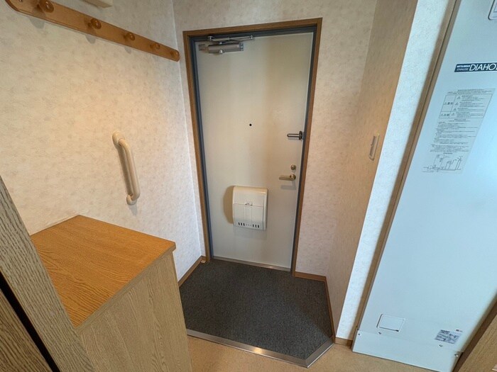 物件内観写真20　(玄関)