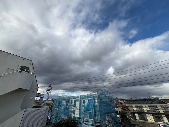 物件内観写真22　(室内からの展望)