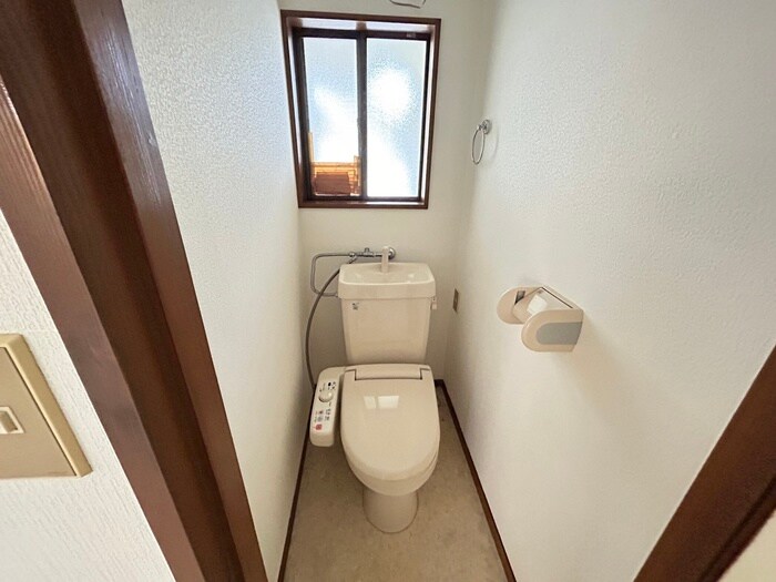 物件内観写真14　(トイレ)