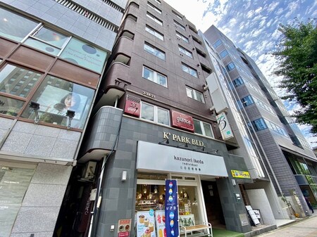 勾当台パ－クビル外観写真