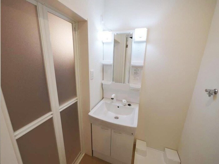 物件内観写真12　(洗面)